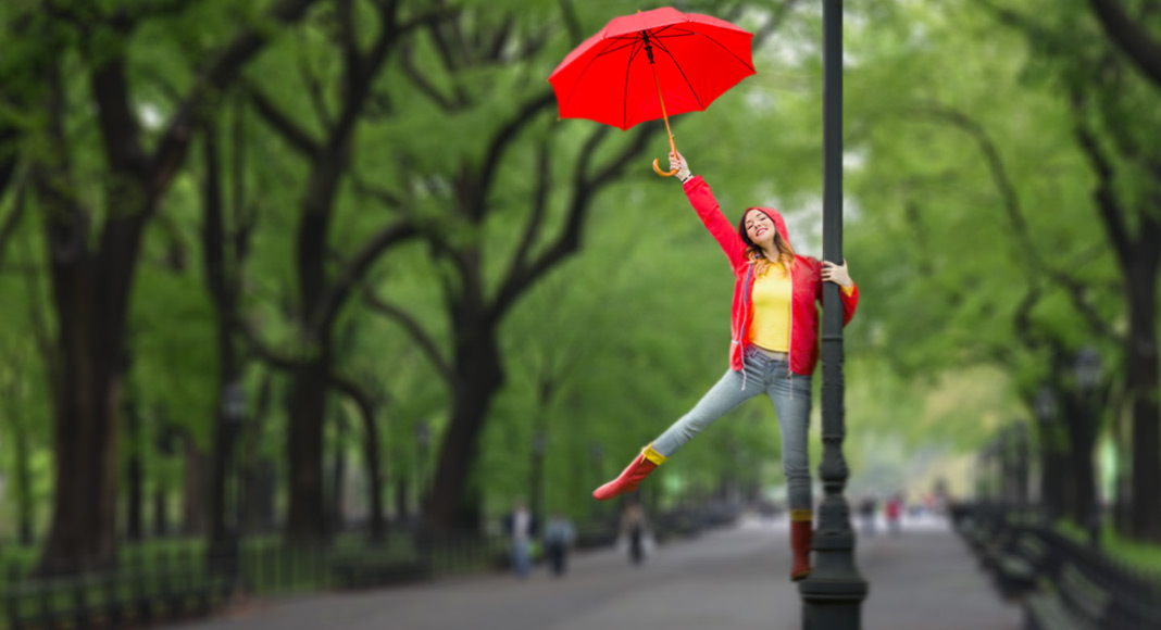 Singing-In-The-Rain-red-umbrella